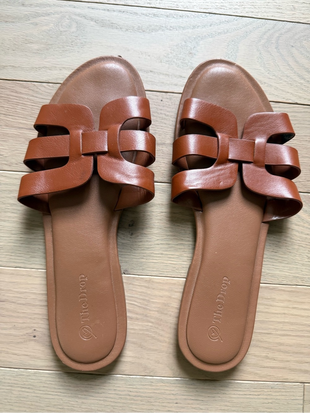 Women's Brown Slide Sandals - Tan Brown Interlocking Strap Slides